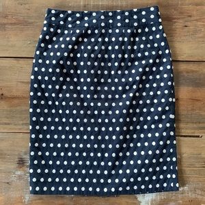 Bundle any 3 skirts for $25  🎉 Polka Dot Banana Republic Pencil Skirt